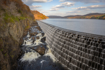 dam of reservoir in New York State 