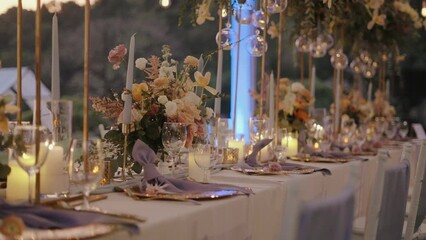 Wedding decor candle catering dinner tabel luxury event night. 