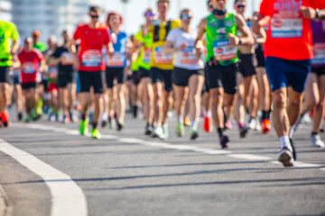 marathon runners  in the city