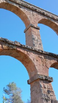 Architectural Marvel: A Cinematic Journey through Pont del Diable, Tarragona