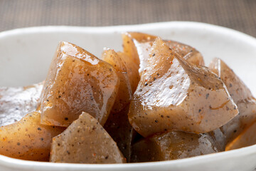 こんにゃくのピリ辛煮のアップ。
