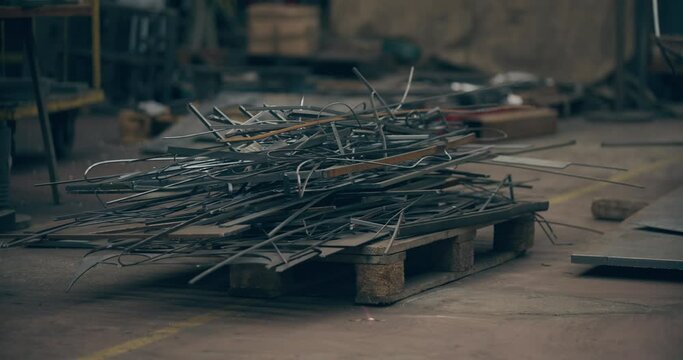 steel waste during the technological process in the shipyard