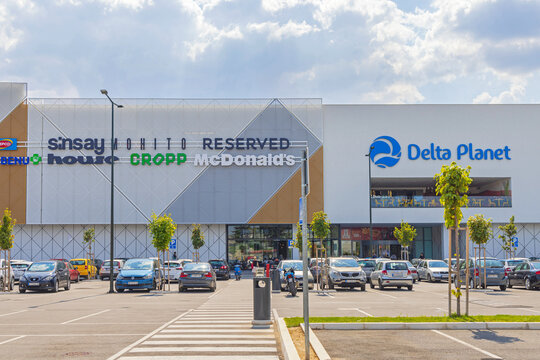 Delta Planet Shopping Mall Nis Serbia