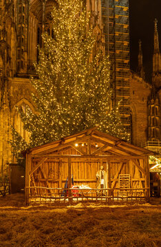 Krippe auf dem Weihnachtsmarkt in  Ulm