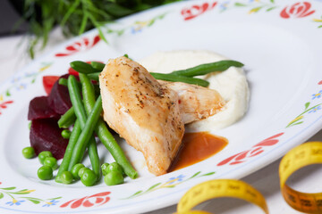 chicken with vegetables and sauce