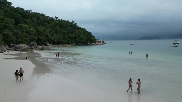 Ilha Campeche Turismo Florian&oacute;polis Natureza Drone Praias Ecoturismo Preserva&ccedil;&atilde;o Ambiental Aventura Belezas Naturais Mergulho Santa Catarina Marinha Trilhas Passeios Barco Patrim&ocirc;nio Natural Riqueza