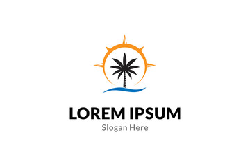 Obraz premium Palm tree logo with a combination of waves and compass,design vector template