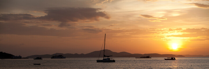 Sunset on Koh Larn in Pattaya