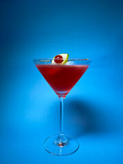 bebida alcoholica de color rojo