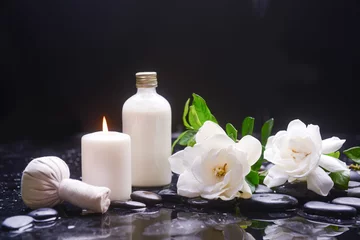 Poster Im Rahmen beautiful spa setting of spa ball, candle, with gardenia, © Mee Ting