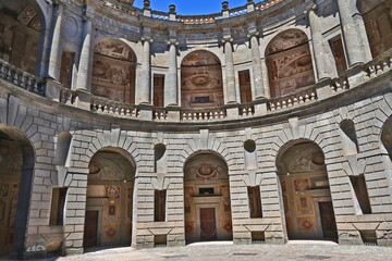Fototapeta na wymiar Caprarola, la corte interna di Palazzo Farnese, Tuscia di Viterbo - Lazio