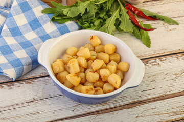 Roasted delicous scallop in the bowl