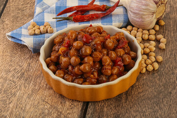 Baked chickpea with tomato sauce
