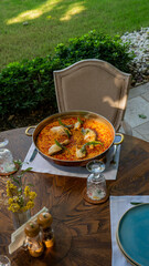 chicken and rice big plate.