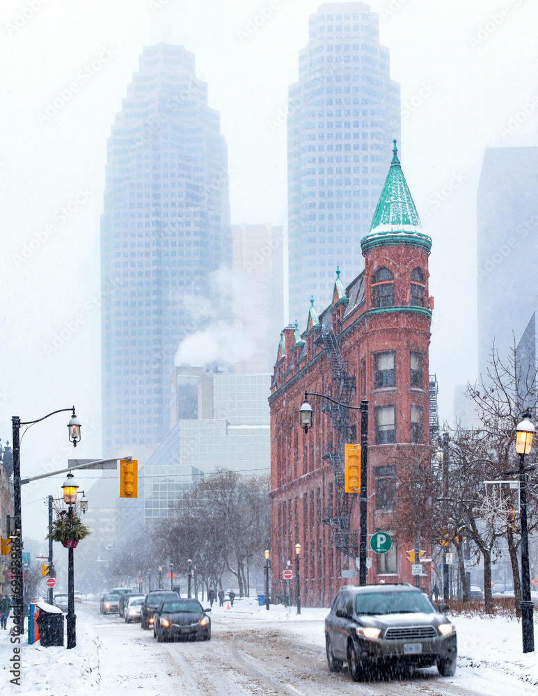 Wall mural Toronto Front Street during winter snow storm 