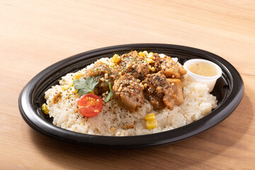 グリルチキンのガーリックライス弁当