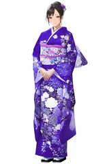 紫の振袖を着た女性