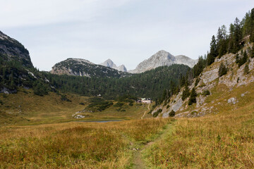 Fototapeta na wymiar Kärlingerhaus at Berchtesgaden National park