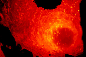 "Clinker Ardiente: Fotografía Impactante del Horno en Funcionamiento"