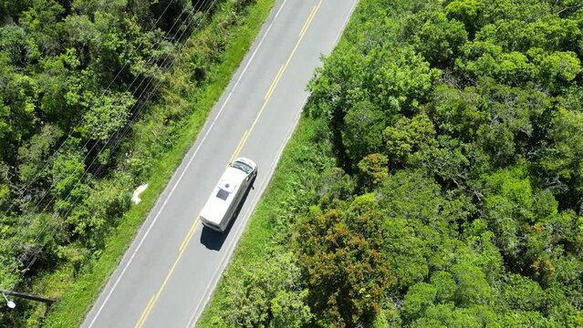 Van Turismo Florian&oacute;polis Natureza Praia da Daniela Bairro Sambaqui Passeios Viagens Costeira Ilha Magia Dunas Mata Atl&acirc;ntica Roteiros Tur&iacute;sticos Aventura Praias Paradis&iacute;acas Cultura Hist&oacute;ria Arquite