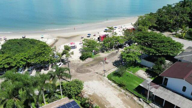 Van Turismo Florian&oacute;polis Natureza Praia da Daniela Bairro Sambaqui Passeios Viagens Costeira Ilha Magia Dunas Mata Atl&acirc;ntica Roteiros Tur&iacute;sticos Aventura Praias Paradis&iacute;acas Cultura Hist&oacute;ria Arquite