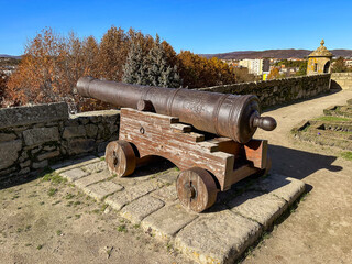 Fototapeta na wymiar Cannon on the castle in Chaves