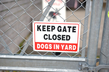 ドックランの扉