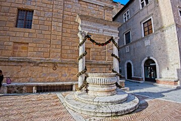 Fototapeta na wymiar Beautiful Medieval Italian Town of Pienza in Tuscany Italy