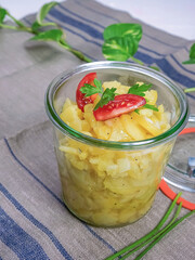 kartoffelsalat im glas einweckglas portion 