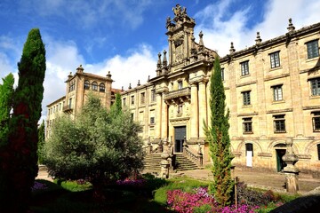 Fototapeta premium sunlight on a historic building