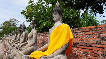 statue of buddha