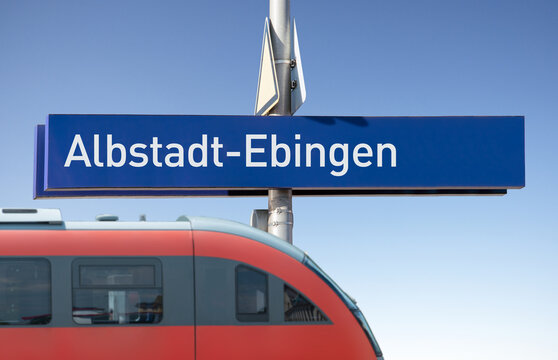 Bahntafel, Albstadt-Ebingen, Bahnhof, (Symbolbild)