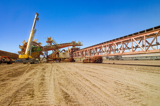 รูปภาพBucket-Wheel – เลือกดูภาพถ่ายสต็อก เวกเตอร์ และวิดีโอ649 | Adobe ...