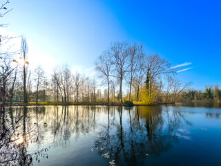 Downtown Vert le Petit Unveiled: Captivating Street Views in France