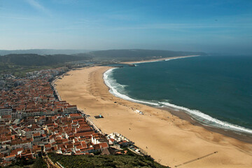 View of the Atlantic Ocean of the Portuguese coast of Nazaré - 692629249