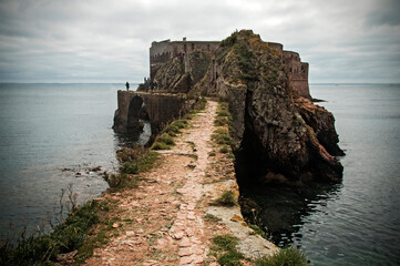Berlengas Islands. Peniche, the waters of the Atlantic and the Fort of San Juan Bautista - 692632642
