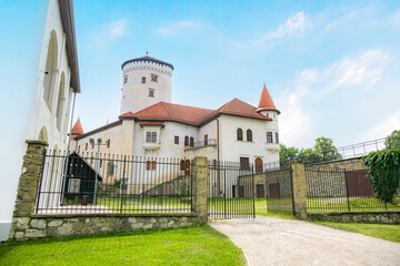 Medieval castle Budatin near by Zilina, central Europe, Slovakia - obrazy, fototapety, plakaty