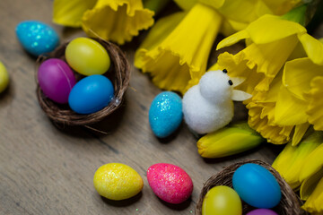 Fototapeta na wymiar Happy Easter rabbit bunny, colorful eggs, narcissus composition, festive card