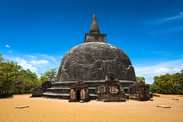 Kiri Vihara - ancient dagoba. Polonnaruwa, Sri Lanka