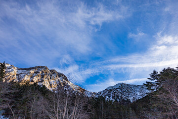 八ヶ岳の青い空