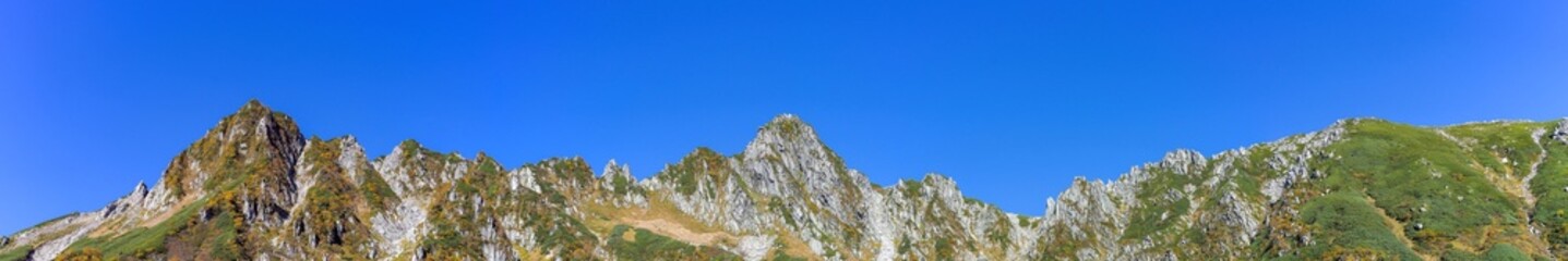 Fototapeta premium 千畳敷カールで見た秋の中央アルプスのパノラマ情景