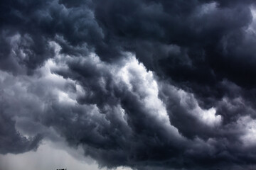Dark storm clouds in Ohio  - obrazy, fototapety, plakaty