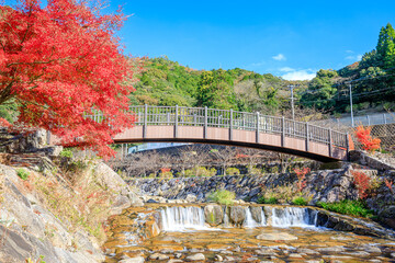 秋のほたる橋　見帰りの滝付近　佐賀県唐津市　autumn Hotaru bridge. Near Mikaeri Falls. Saga Pref, Karatsu City.