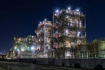 Fototapeta premium 川崎市千鳥町の工場夜景 Night view of a factory in Chidori-cho, Kawasaki City