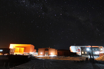 An Antarctic science base where the Milky Way passes through