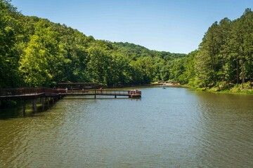 Obraz premium The Lake Vesuvius Recreation Area at Wayne National Forest in Ohio