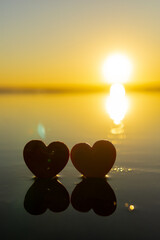 夕日の砂浜のとハート