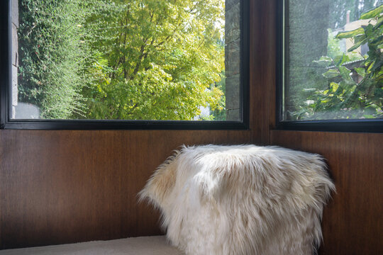  Bedroom interior with a puf