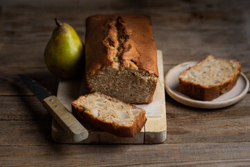 cake moelleux aux poires, goûter fait maison	