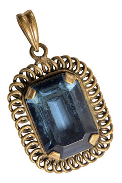 pendentif pierre taill&eacute;e et monture en m&eacute;tal jaune sur fond transparent, PNG